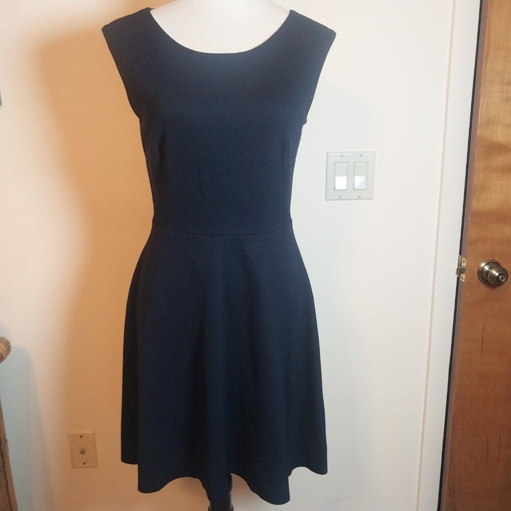 B44 DRESSED size M DARK NAVY BLUE FIT and FLARE MINI SLEEVELESS DRESS